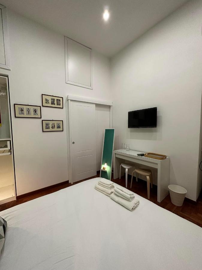 La Stanza Di Eleonora Bed & Breakfast Naples Exterior photo